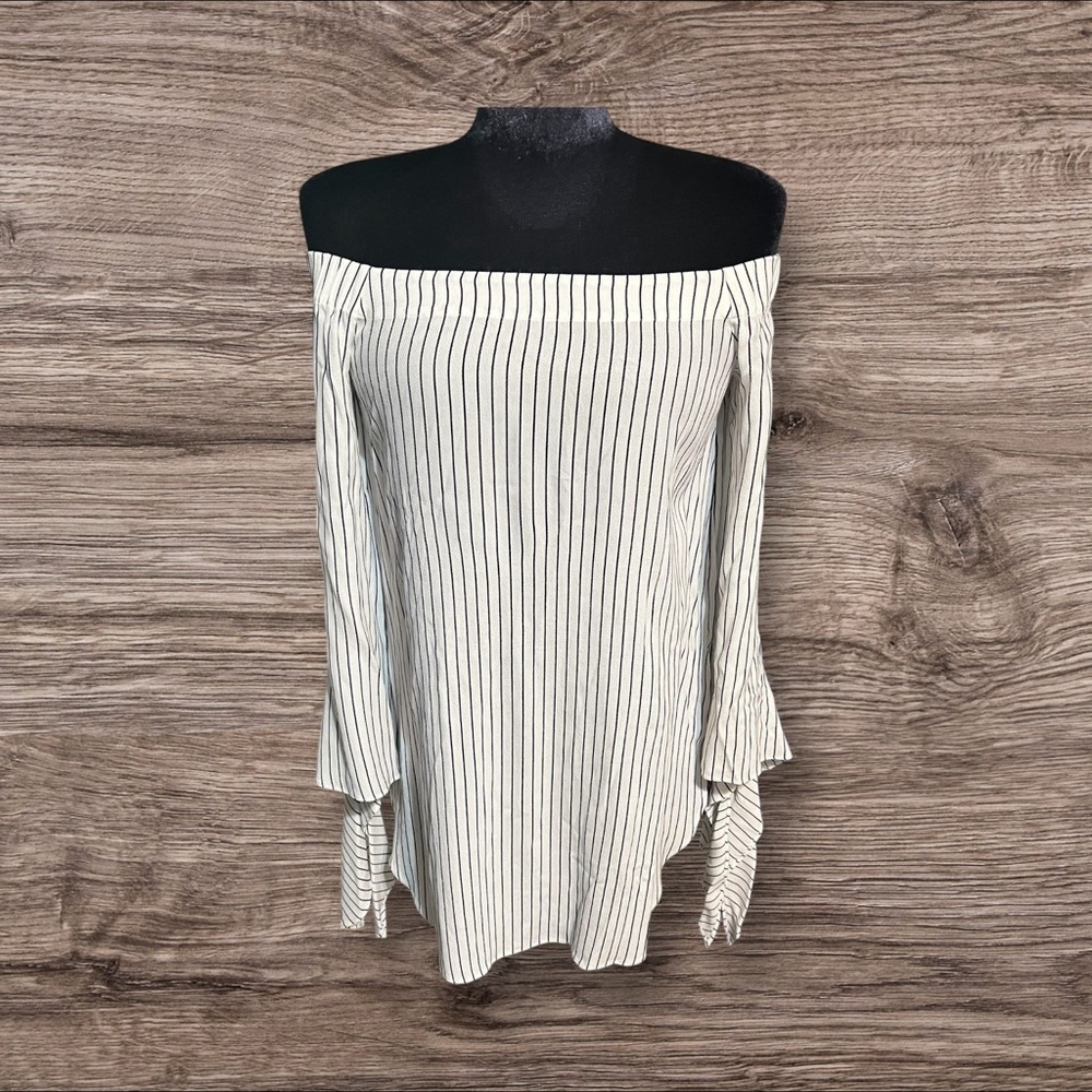 Club Monaco Striped Off The Shoulder Top Size 0
